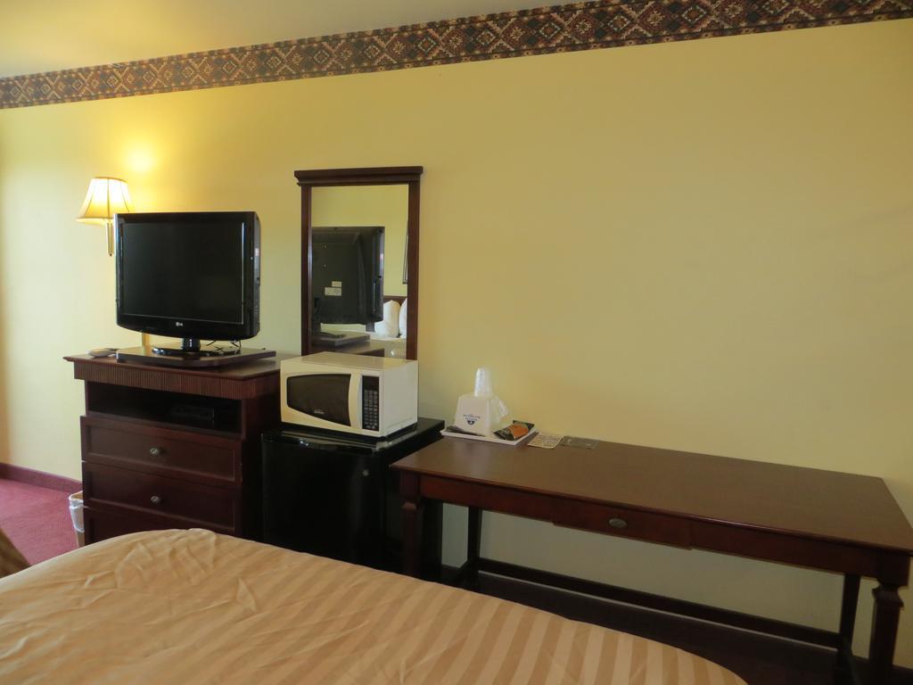 Americas Best Value Inn Ozark Exteriör bild